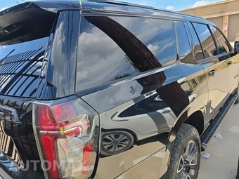 2021 Chevrolet Suburban Z71 2Z7 - miniatura 4