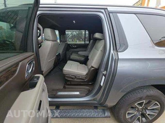 2021 Chevrolet Suburban Z71 2Z7 - miniatura 13