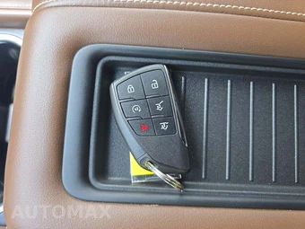 2021 Chevrolet Tahoe High Country 3LZ - miniatura 5