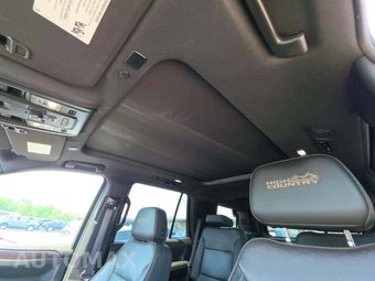 2021 Chevrolet Tahoe High Country 3LZ - miniatura 11