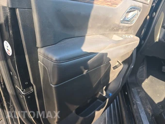 2021 Chevrolet Tahoe LT 1LT - miniatura 9