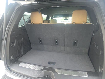 2021 Chevrolet Tahoe Premier 1LZ - miniatura 17