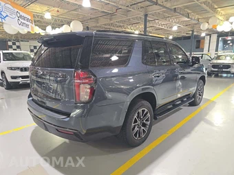 2021 Chevrolet Tahoe Z71 2Z7 - miniatura 3