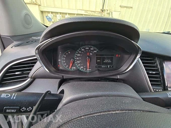 2021 Chevrolet Trax LS 1LS - miniatura 9
