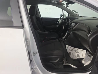 2021 Chevrolet Trax LS 1LS - miniatura 8