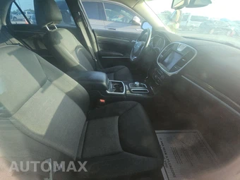 2021 Chrysler 300 Touring – miniatura 8