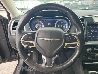 2021 Chrysler 300 Touring - miniatura 10