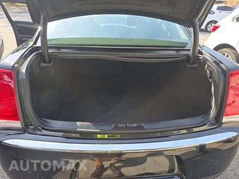 2021 Chrysler 300 Touring – miniatura 14