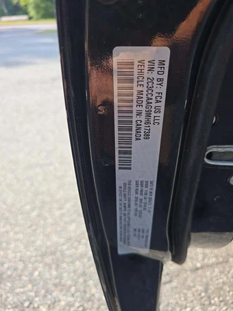 2021 Chrysler 300 Touring – miniatura 5