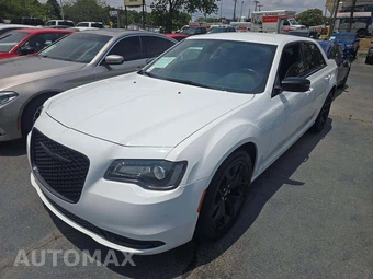2021 Chrysler 300 Touring
