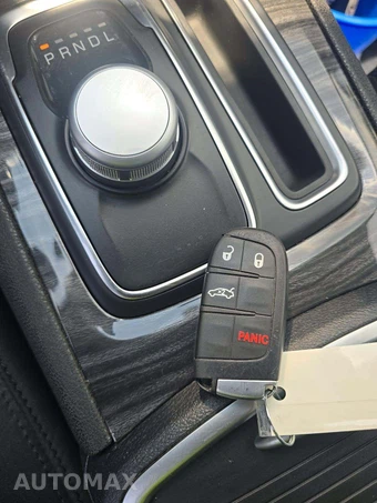 2021 Chrysler 300 Touring – miniatura 8