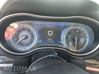 2021 Chrysler 300 Touring L – miniatura 12