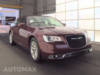 2021 Chrysler 300 Touring L – miniatura 3