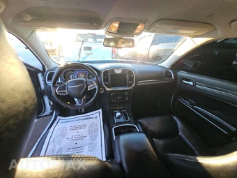 2021 Chrysler 300 Touring L – miniatura 11