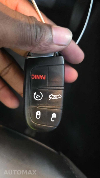 2021 Chrysler 300 Touring L – miniatura 21
