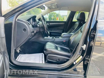 2021 Chrysler 300 Touring L - miniatura 10