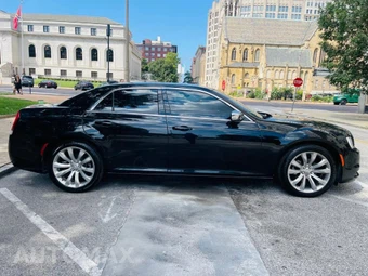 2021 Chrysler 300 Touring L - miniatura 2