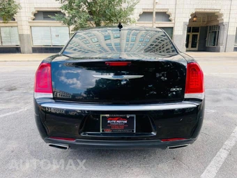 2021 Chrysler 300 Touring L - miniatura 4