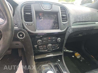 2021 Chrysler 300S – miniatura 10