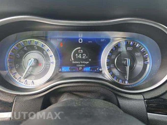 2021 Chrysler 300S – miniatura 10
