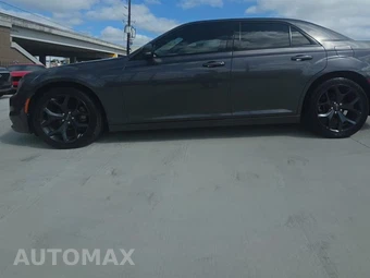 2021 Chrysler 300S – miniatura 3
