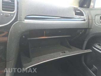 2021 Chrysler 300S – miniatura 35