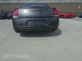 2021 Chrysler 300S – miniatura 4