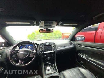 2021 Chrysler 300S – miniatura 10