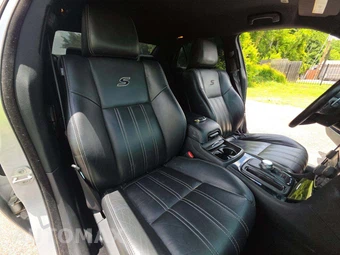 2021 Chrysler 300S – miniatura 15