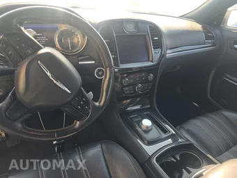 2021 Chrysler 300S – miniatura 11