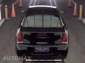 2021 Chrysler 300S – miniatura 5