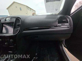 2021 Chrysler 300S – miniatura 19