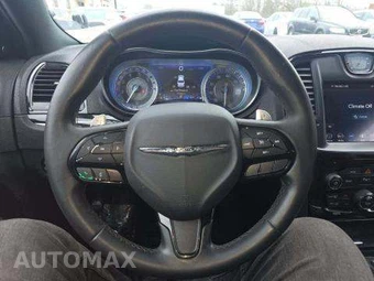 2021 Chrysler 300S – miniatura 21