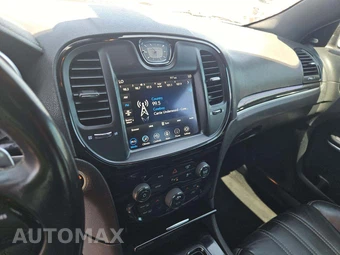 2021 Chrysler 300S – miniatura 10
