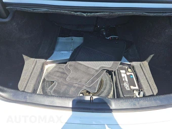 2021 Chrysler 300S – miniatura 14