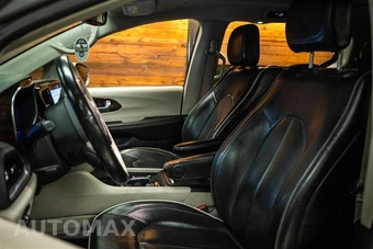 2021 Chrysler Pacifica Hybrid Limited 121.6" WB - miniatura 9