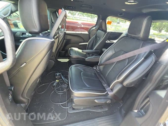 2021 Chrysler Pacifica Hybrid Limited 121.6" WB - miniatura 13