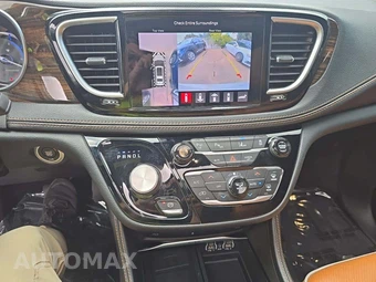 2021 Chrysler Pacifica Hybrid Pinnacle 121.6" WB - miniatura 10