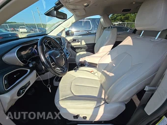 2021 Chrysler Pacifica Hybrid Touring L 121.6" WB - miniatura 7
