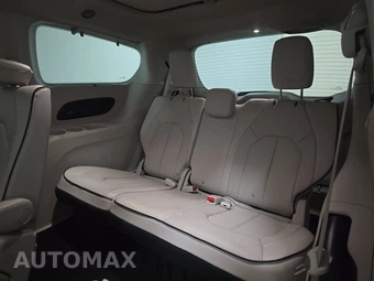 2021 Chrysler Pacifica Limited 121.6" WB - miniatura 14