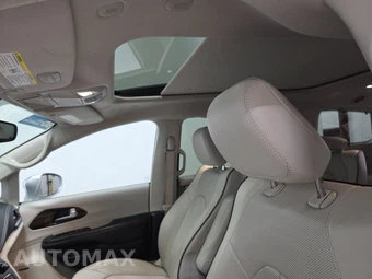 2021 Chrysler Pacifica Limited 121.6" WB - miniatura 18