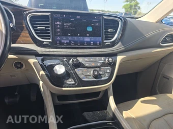 2021 Chrysler Pacifica Limited 121.6" WB - miniatura 11