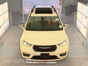 2021 Chrysler Pacifica Limited 121.6" WB - miniatura 2