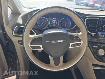 2021 Chrysler Pacifica Limited 121.6" WB - miniatura 10