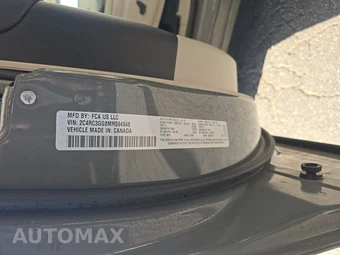 2021 Chrysler Pacifica Limited 121.6" WB - miniatura 15