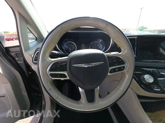 2021 Chrysler Pacifica Limited 121.6" WB - miniatura 10