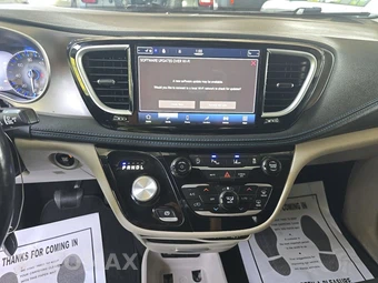 2021 Chrysler Pacifica Touring 121.6" WB – miniatura 11