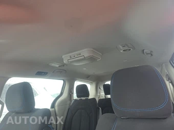 2021 Chrysler Pacifica Touring 121.6" WB - miniatura 18