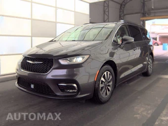 2021 Chrysler Pacifica Touring L 121.6" WB