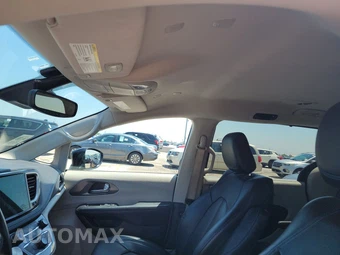 2021 Chrysler Pacifica Touring L 121.6" WB – miniatura 18